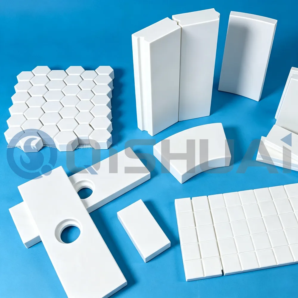 Por que os revestimentos de desgaste cerâmicos de alumina são mais duráveis ​​do que os revestimentos de aço em ambientes industriais?